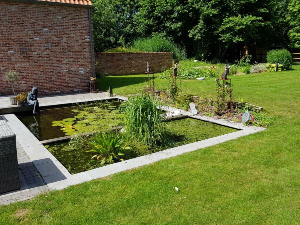 The Two Oaks - Private Garden For Guests Villa Hertsberge Buitenkant foto