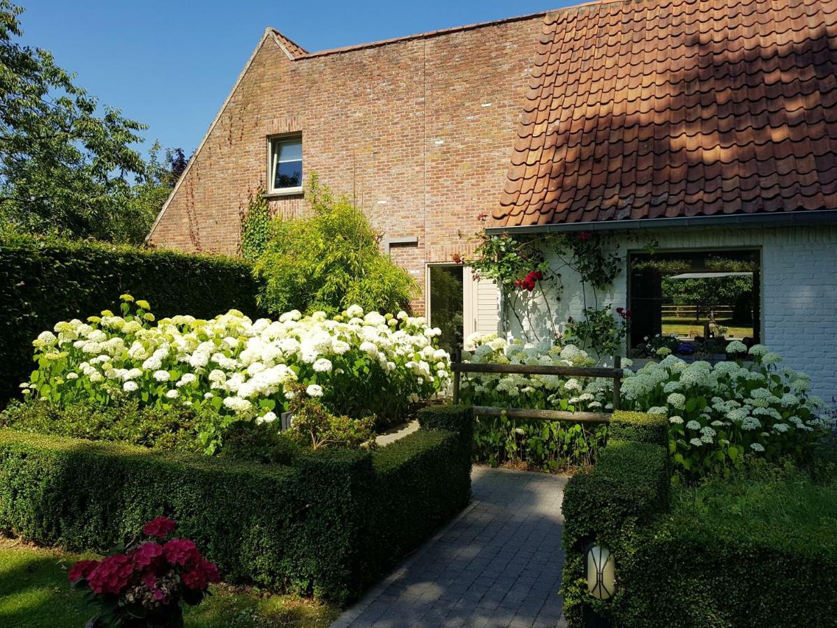 The Two Oaks - Private Garden For Guests Villa Hertsberge Buitenkant foto